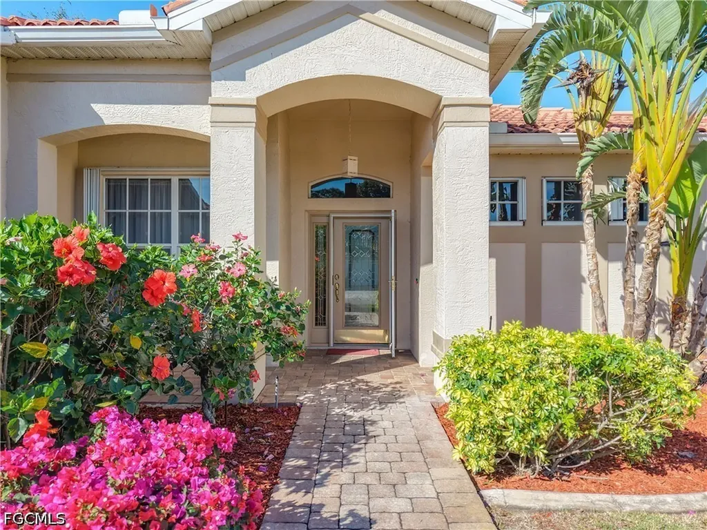 2061 Corona Del Sire Drive North Fort Myers FL 33917