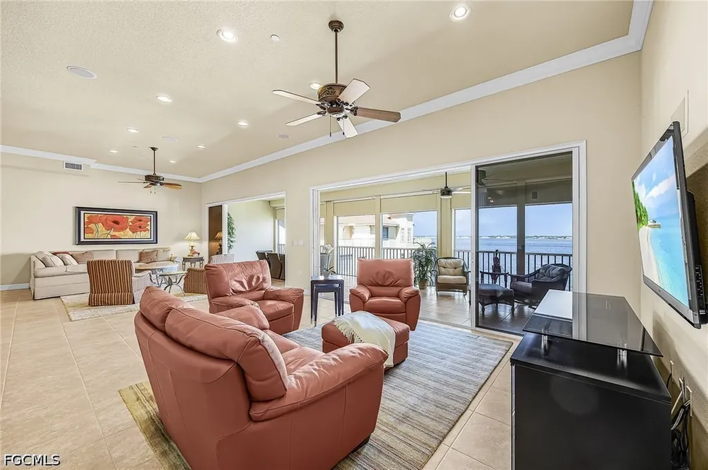 4235 SE 20th Place Cape Coral FL 33904