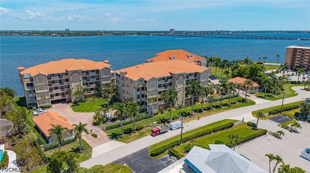4235 SE 20th Place Cape Coral FL 33904