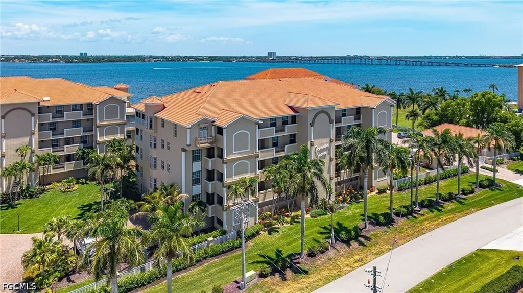 4235 SE 20th Place Cape Coral FL 33904