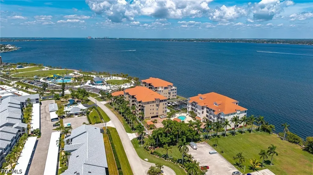 4235 SE 20th Place Cape Coral FL 33904