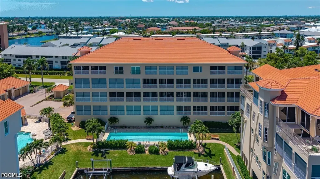 4235 SE 20th Place Cape Coral FL 33904