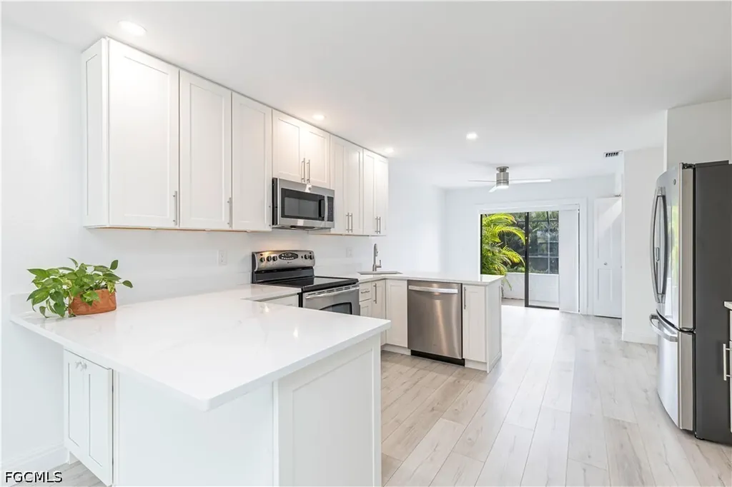 2722 SW 54th Terrace Cape Coral FL 33914