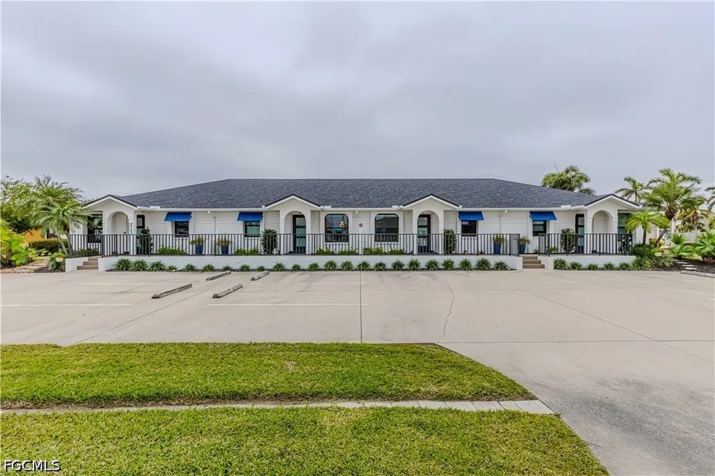 2722 SW 54th Terrace Cape Coral FL 33914