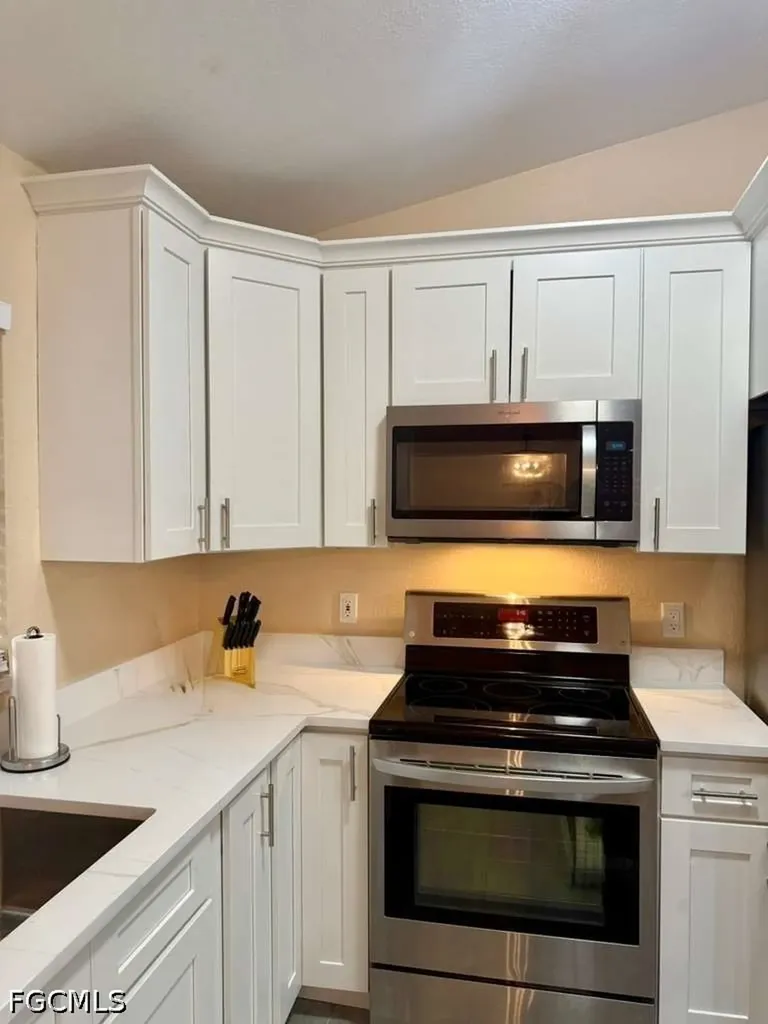 930 SW 34th Street Cape Coral FL 33914