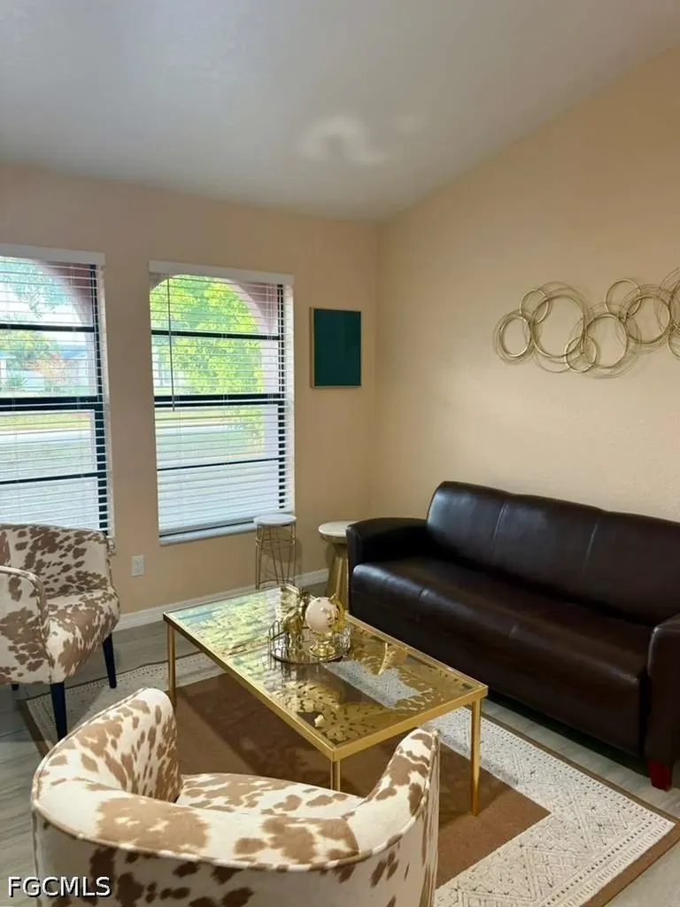 930 SW 34th Street Cape Coral FL 33914