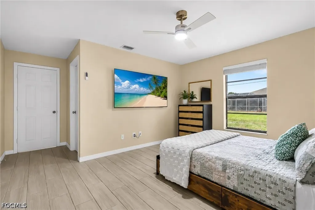 930 SW 34th Street Cape Coral FL 33914