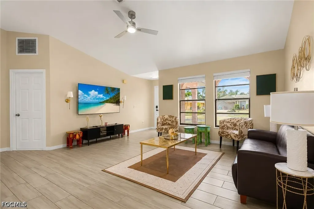 930 SW 34th Street Cape Coral FL 33914