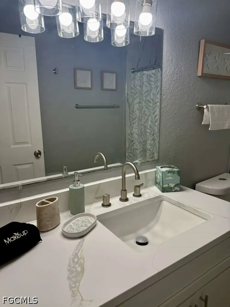 930 SW 34th Street Cape Coral FL 33914