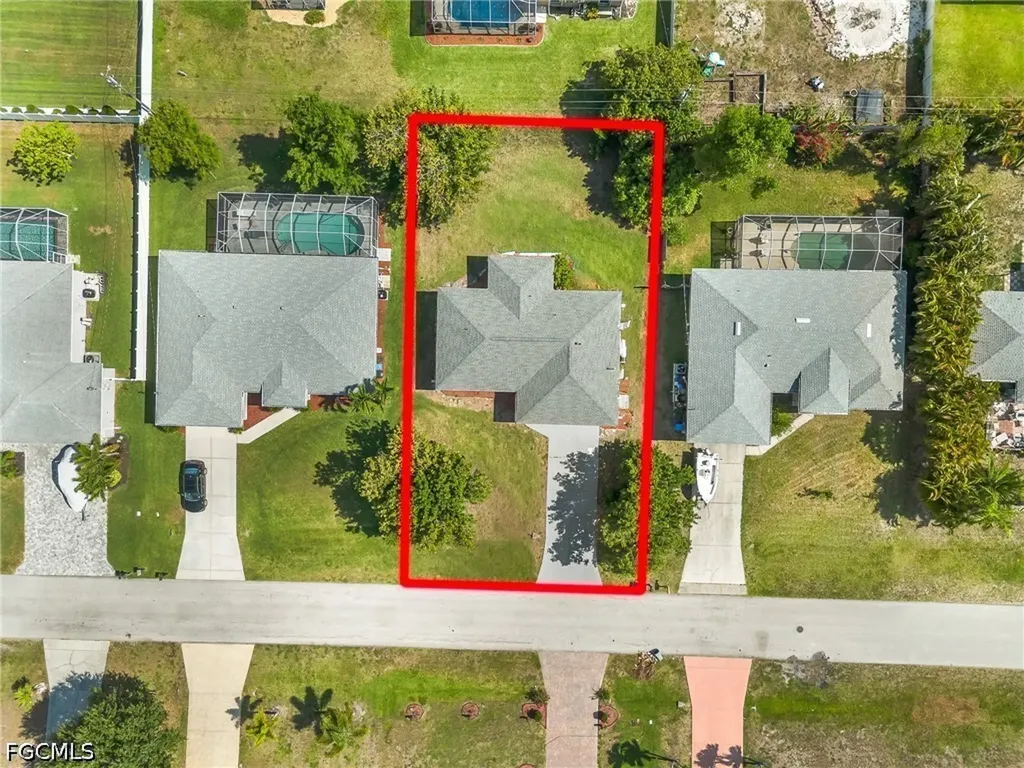 930 SW 34th Street Cape Coral FL 33914