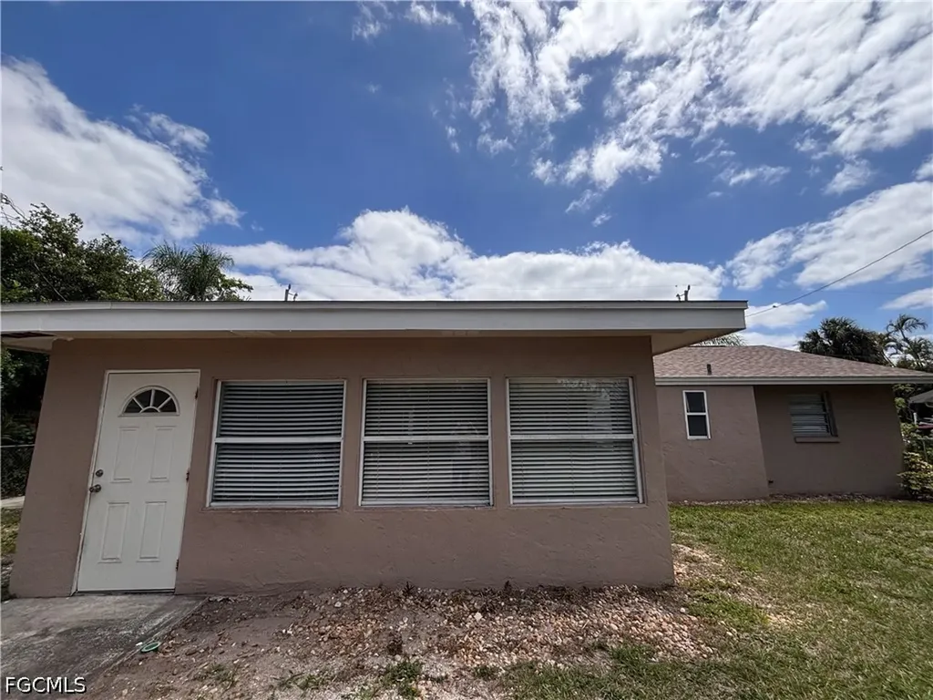 1933 Flamingo Drive North Fort Myers FL 33991