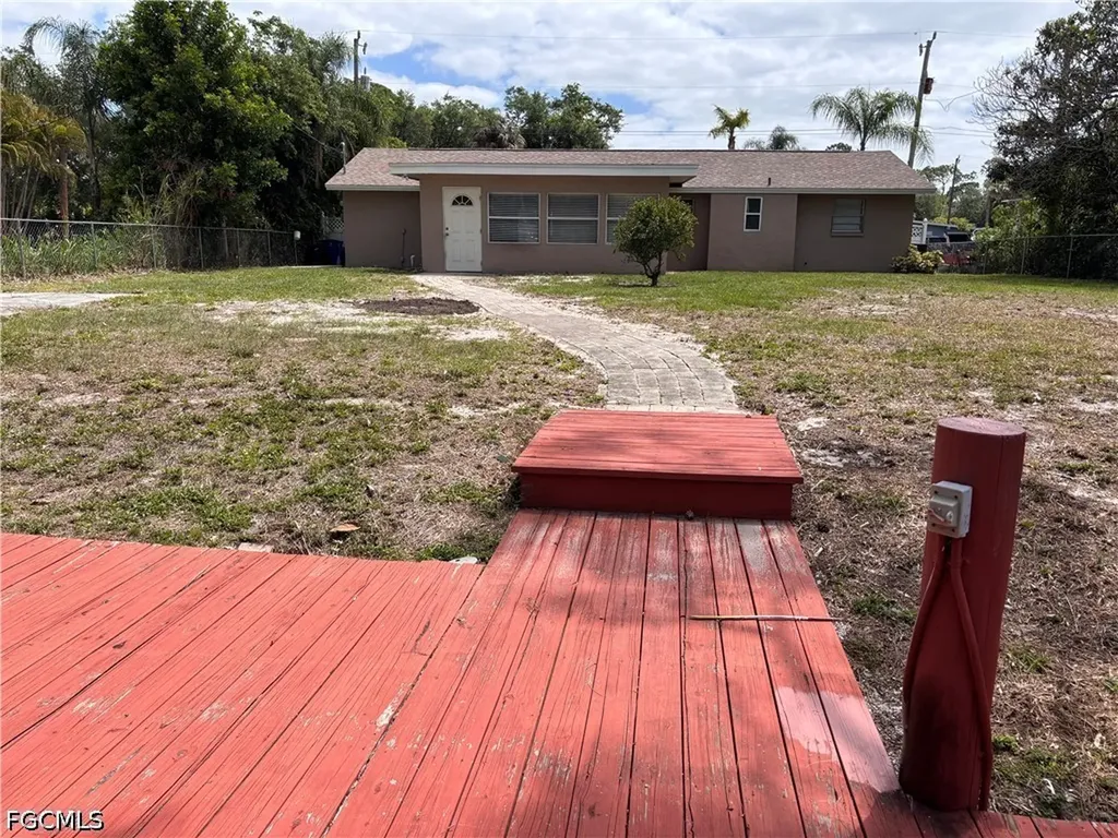 1933 Flamingo Drive North Fort Myers FL 33991