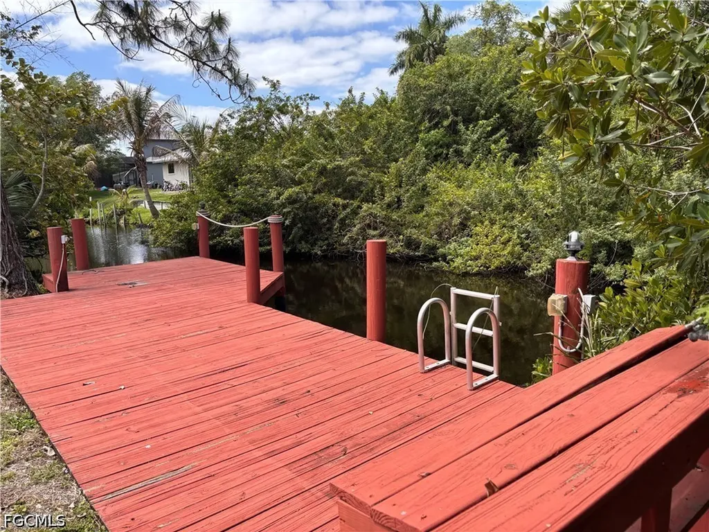1933 Flamingo Drive North Fort Myers FL 33991