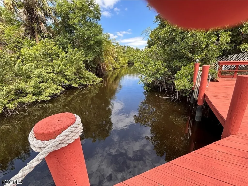 1933 Flamingo Drive North Fort Myers FL 33991