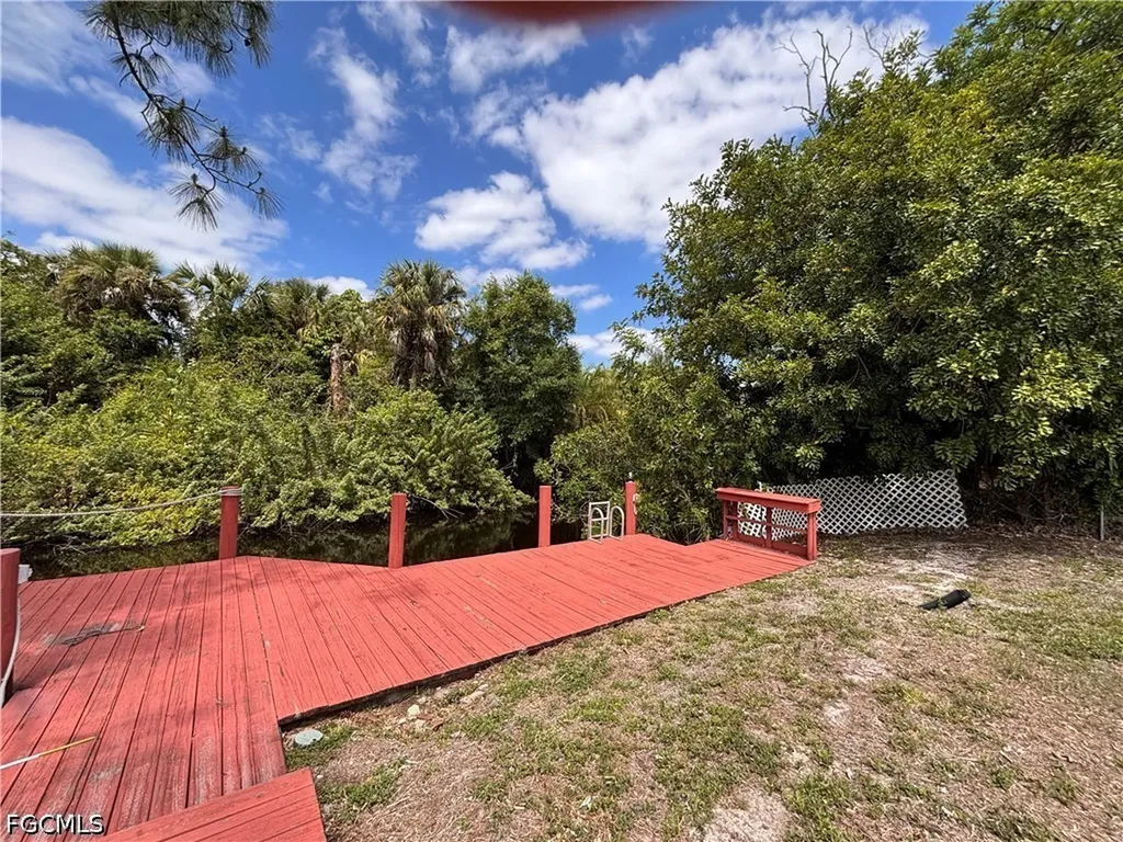 1933 Flamingo Drive North Fort Myers FL 33991