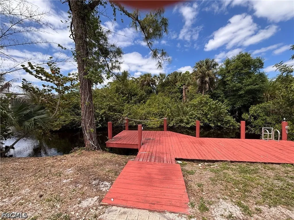 1933 Flamingo Drive North Fort Myers FL 33991