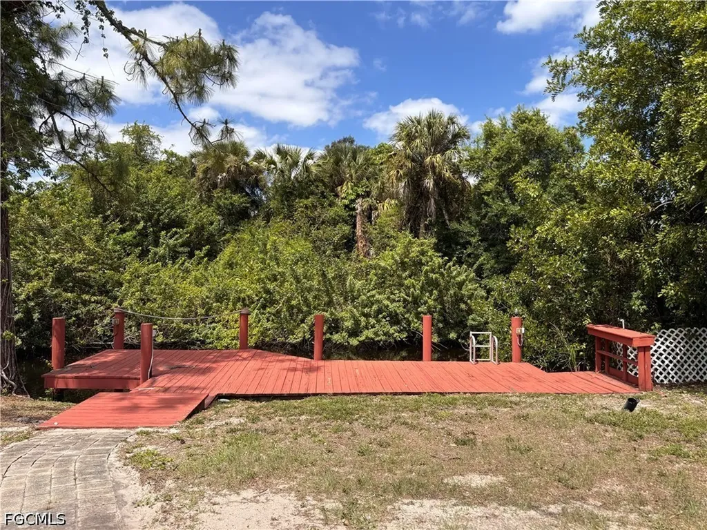 1933 Flamingo Drive North Fort Myers FL 33991