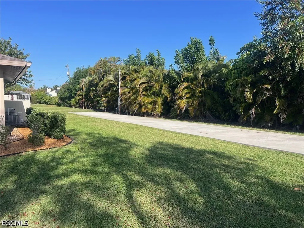 3705 Stoneridge Court Fort Myers FL 33908