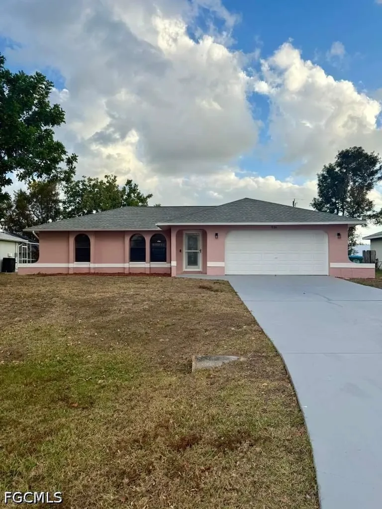 930 SW 34th Street Cape Coral FL 33914