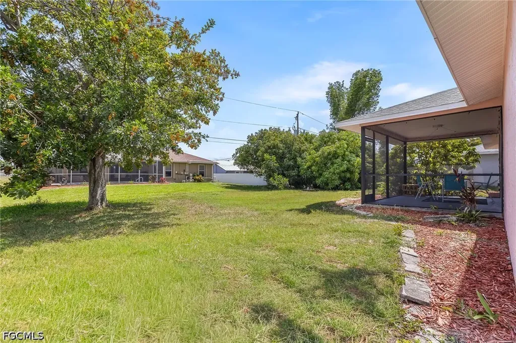 930 SW 34th Street Cape Coral FL 33914