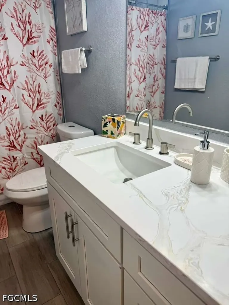 930 SW 34th Street Cape Coral FL 33914