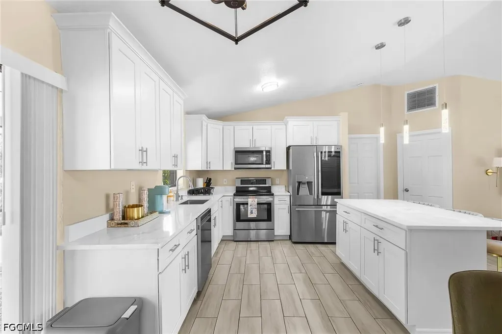 930 SW 34th Street Cape Coral FL 33914