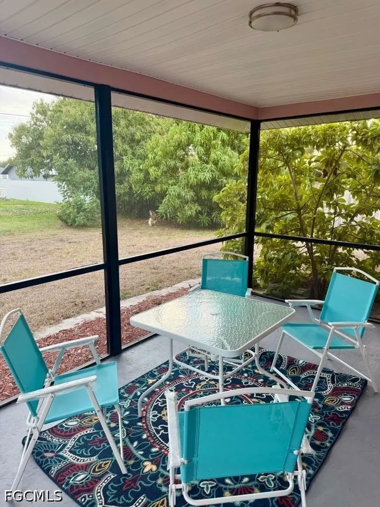 930 SW 34th Street Cape Coral FL 33914