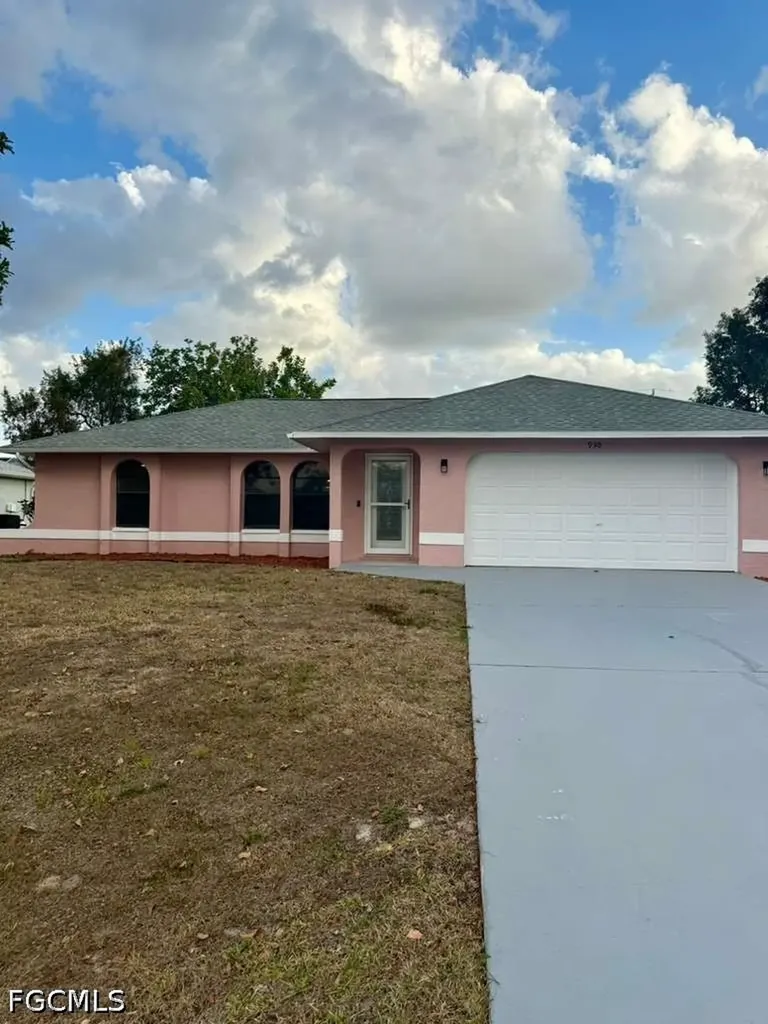 930 SW 34th Street Cape Coral FL 33914