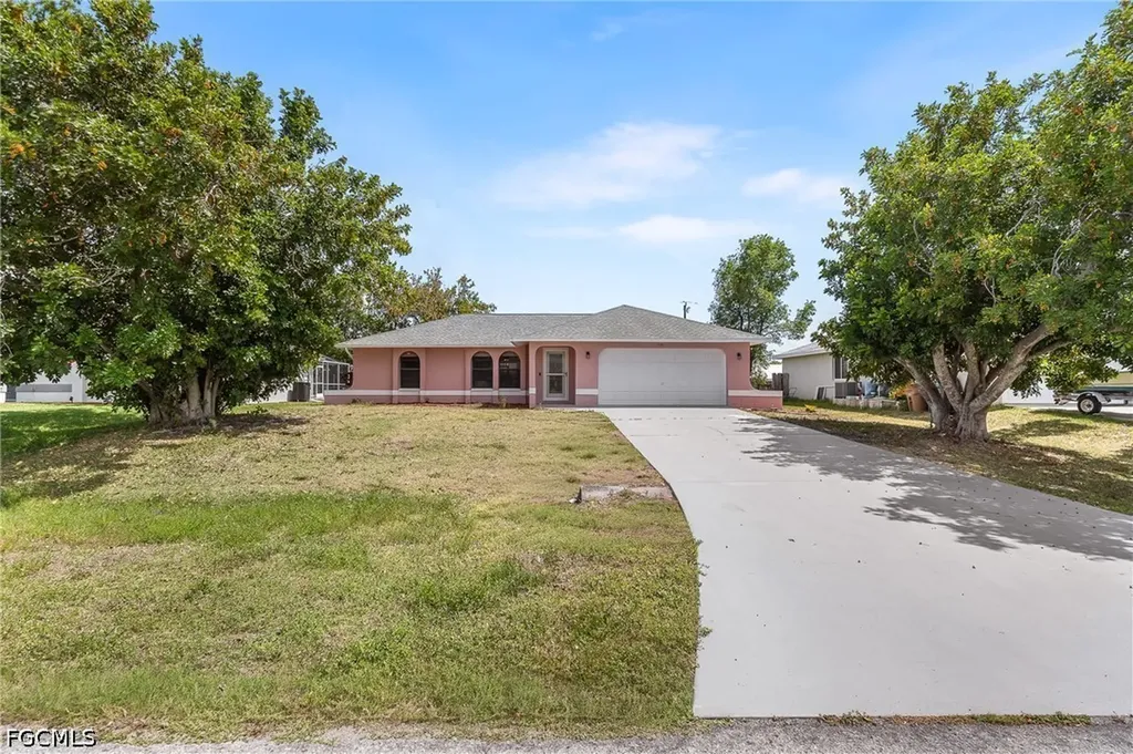 930 SW 34th Street Cape Coral FL 33914