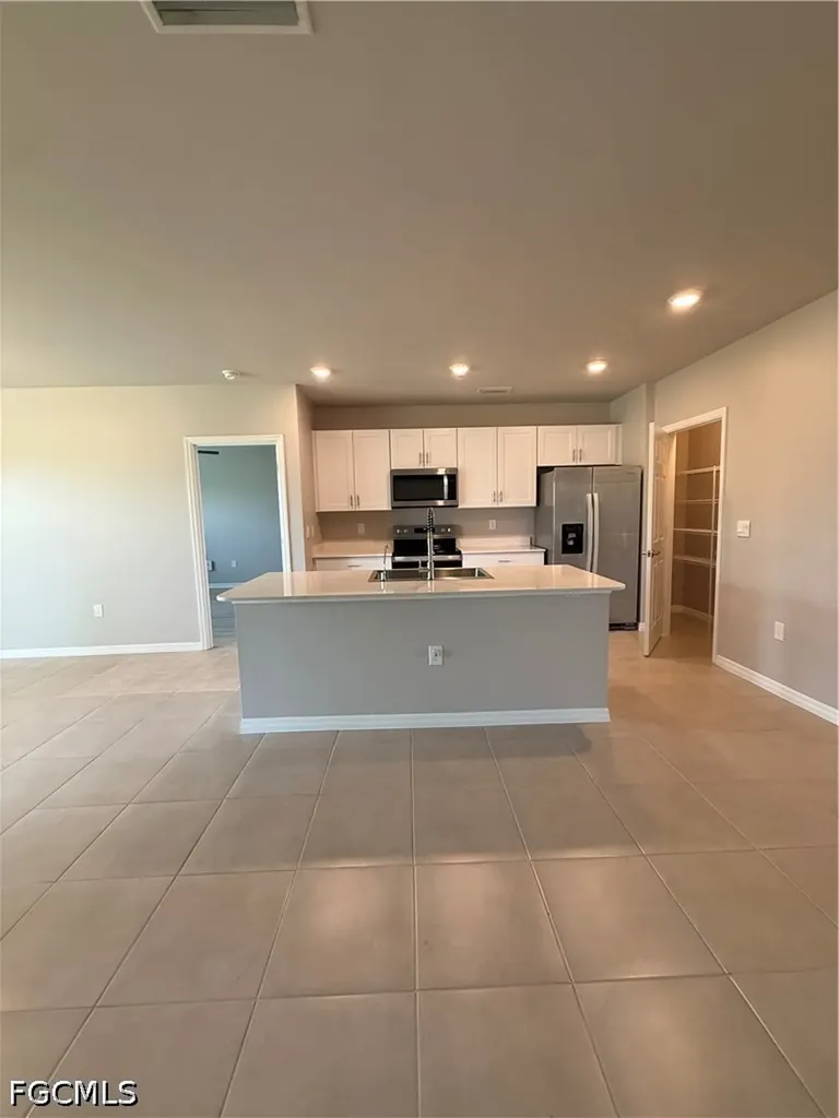 1437 NW 31st Place Cape Coral FL 33993
