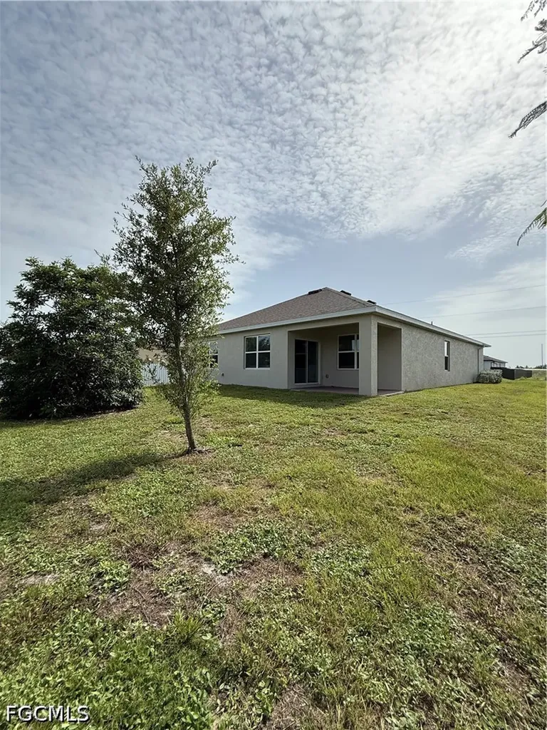 1437 NW 31st Place Cape Coral FL 33993