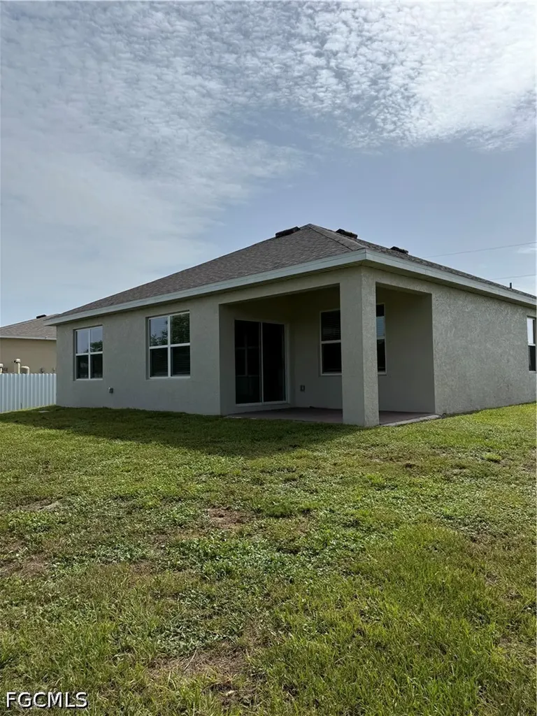 1437 NW 31st Place Cape Coral FL 33993