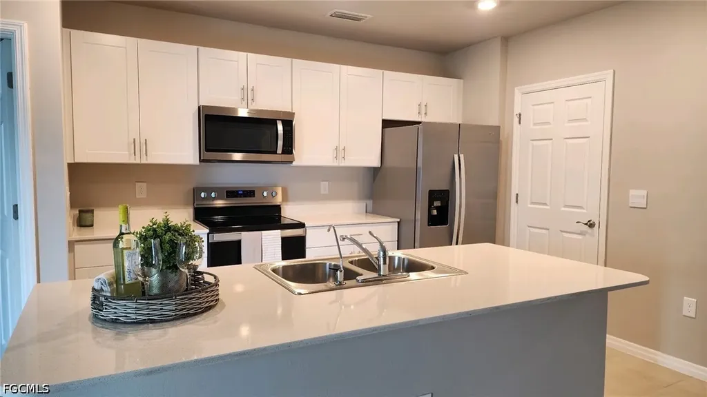 1437 NW 31st Place Cape Coral FL 33993