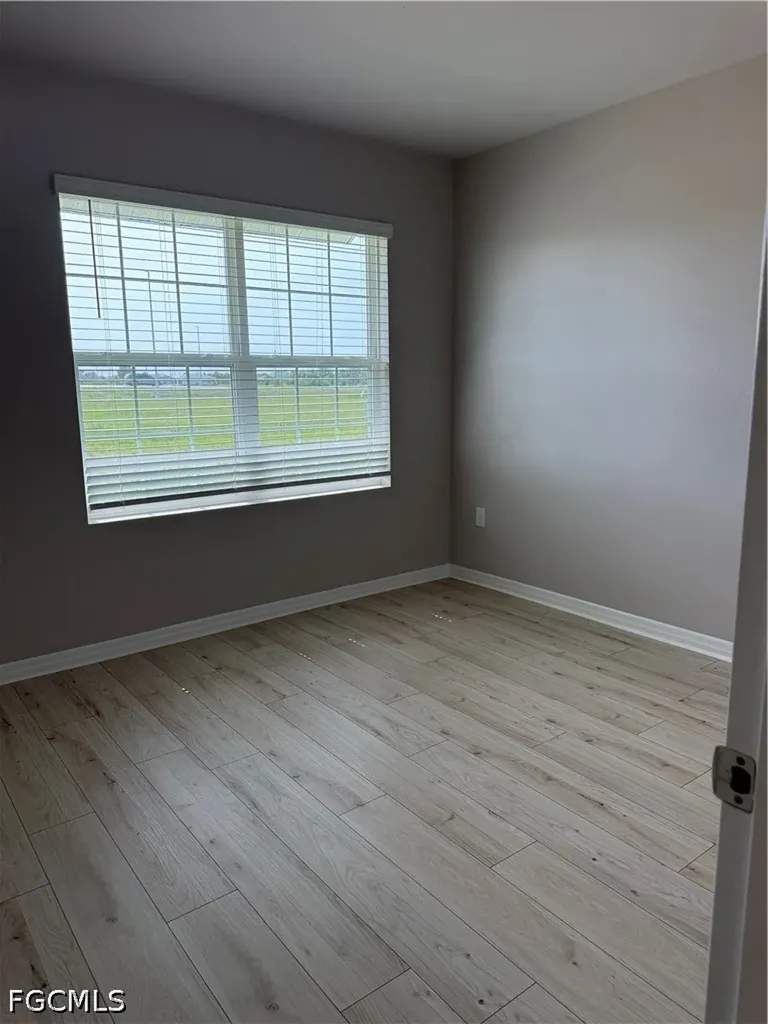 1437 NW 31st Place Cape Coral FL 33993