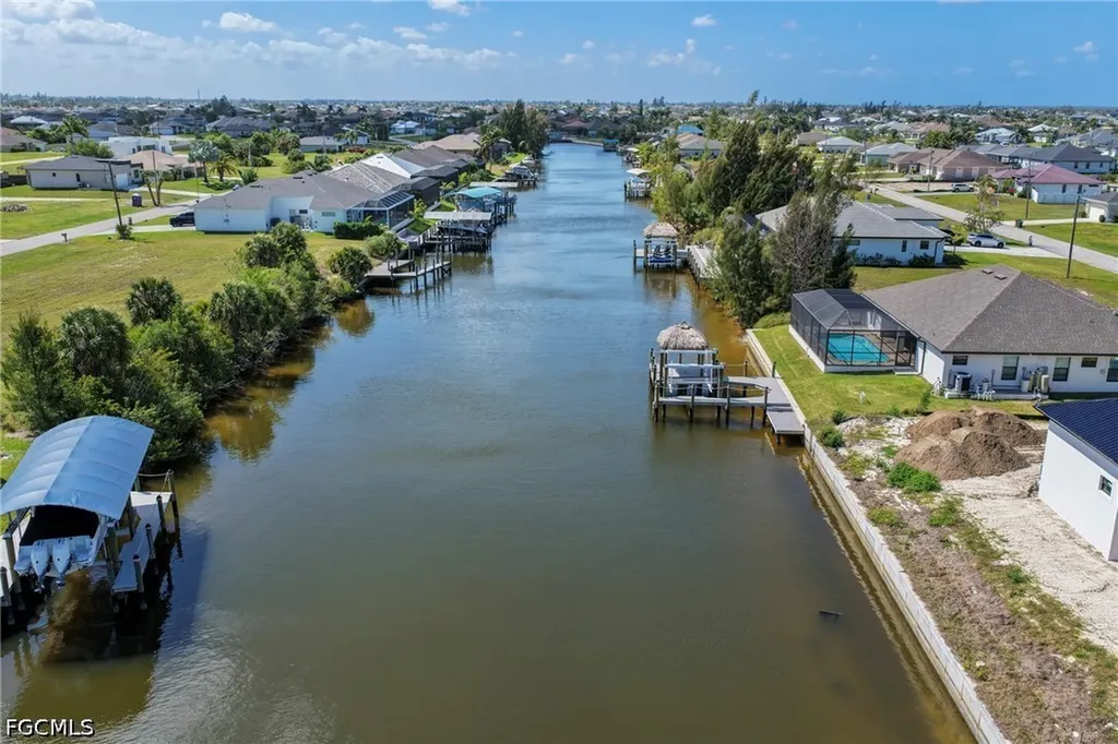 2359 NW 38th Avenue Cape Coral FL 33993