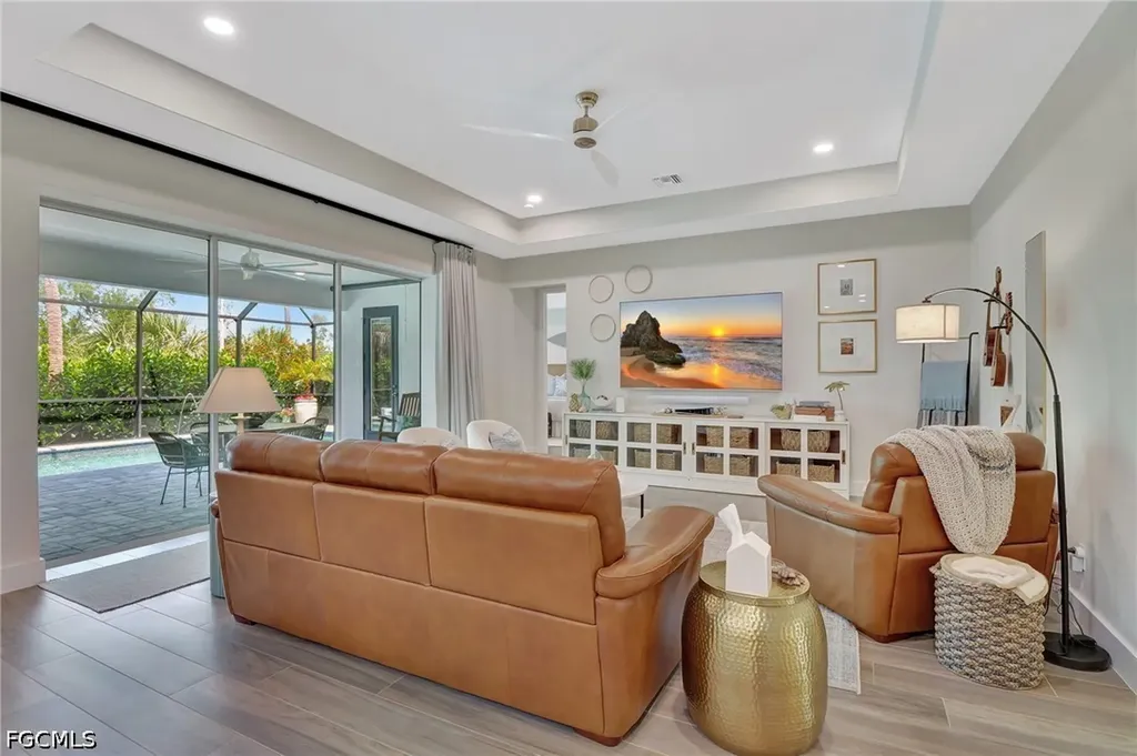 8517 S Lake Circle Fort Myers FL 33908