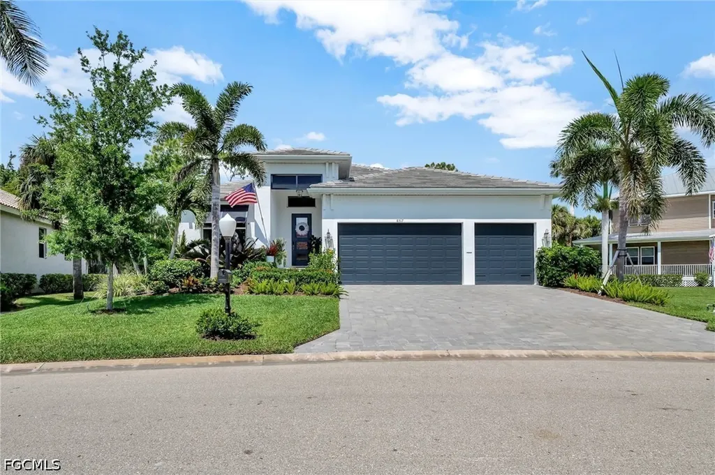 8517 S Lake Circle Fort Myers FL 33908