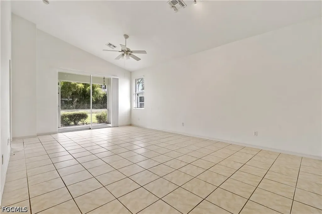 4280 Avian Avenue Fort Myers FL 33916