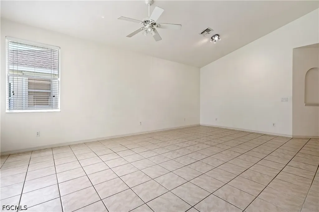 4280 Avian Avenue Fort Myers FL 33916