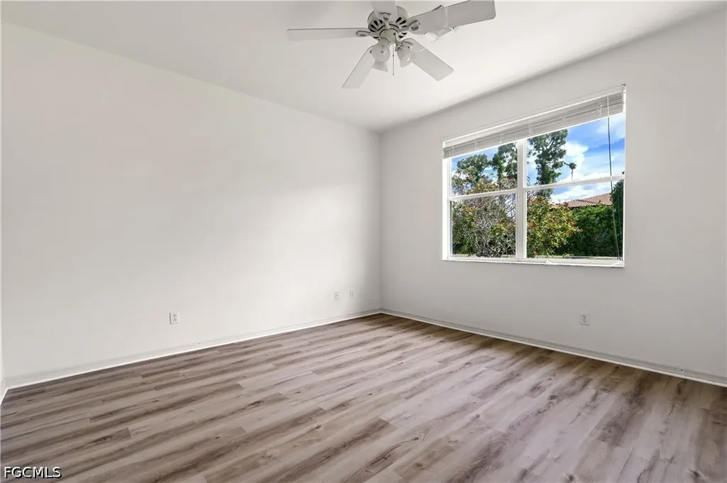 4280 Avian Avenue Fort Myers FL 33916