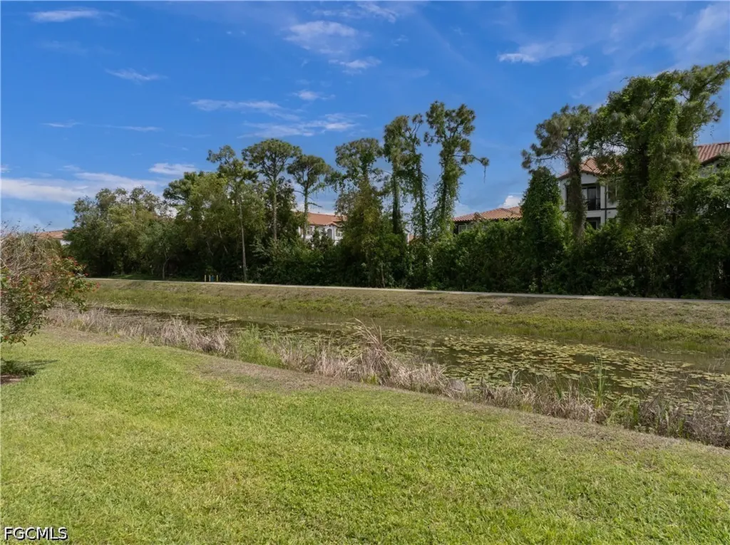 4280 Avian Avenue Fort Myers FL 33916