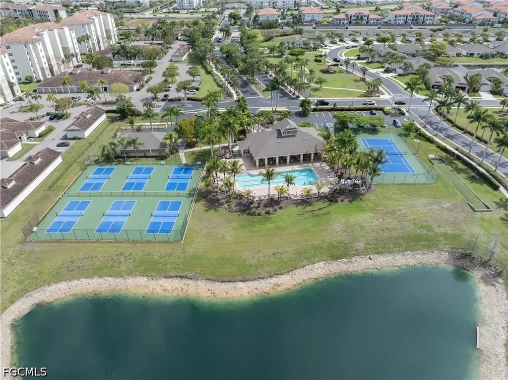 4280 Avian Avenue Fort Myers FL 33916