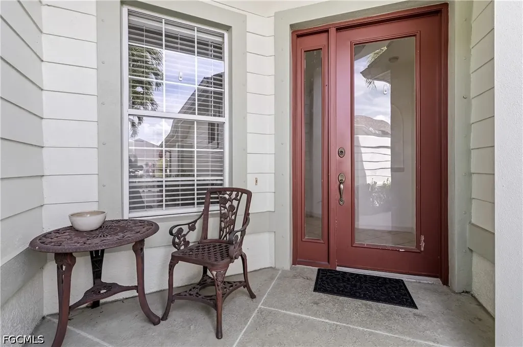 4280 Avian Avenue Fort Myers FL 33916