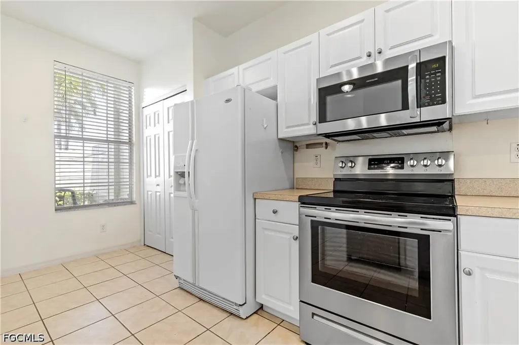 4280 Avian Avenue Fort Myers FL 33916