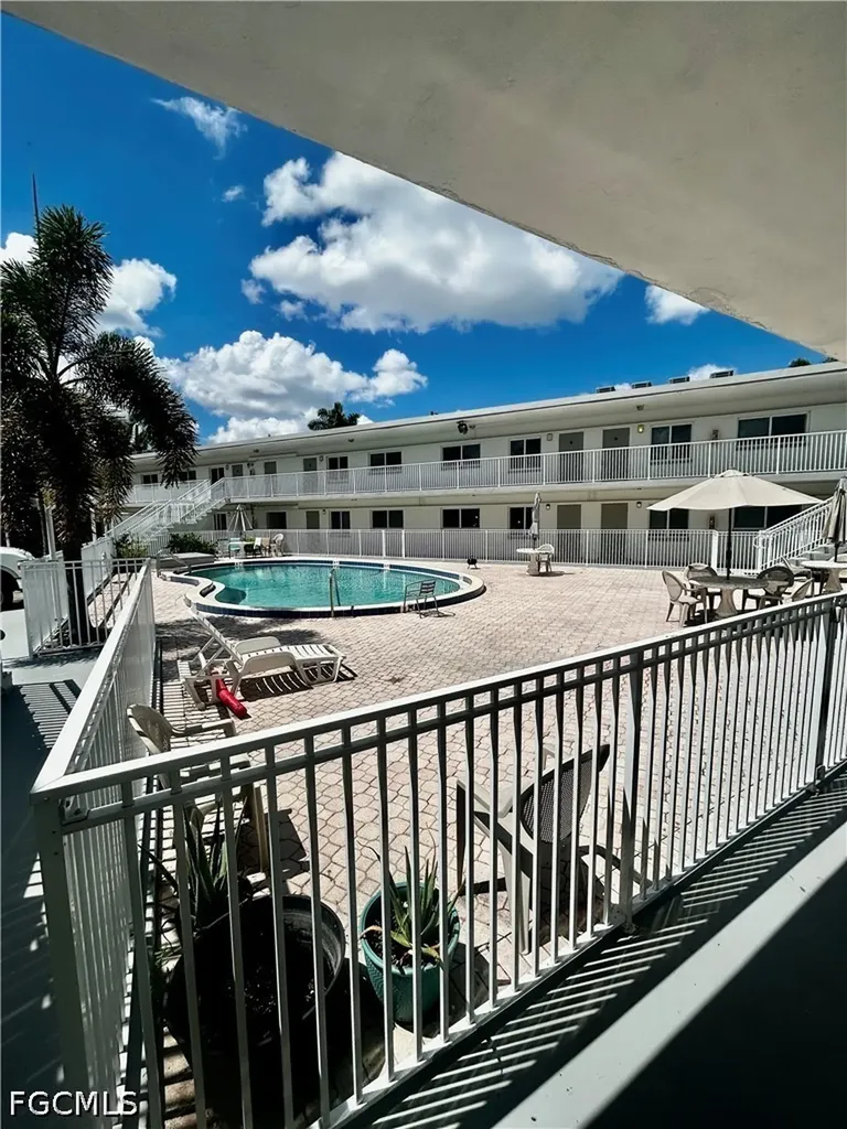 2590 1st Street Fort Myers FL 33901