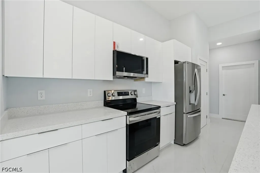431 Palmyra Avenue Lehigh Acres FL 33974