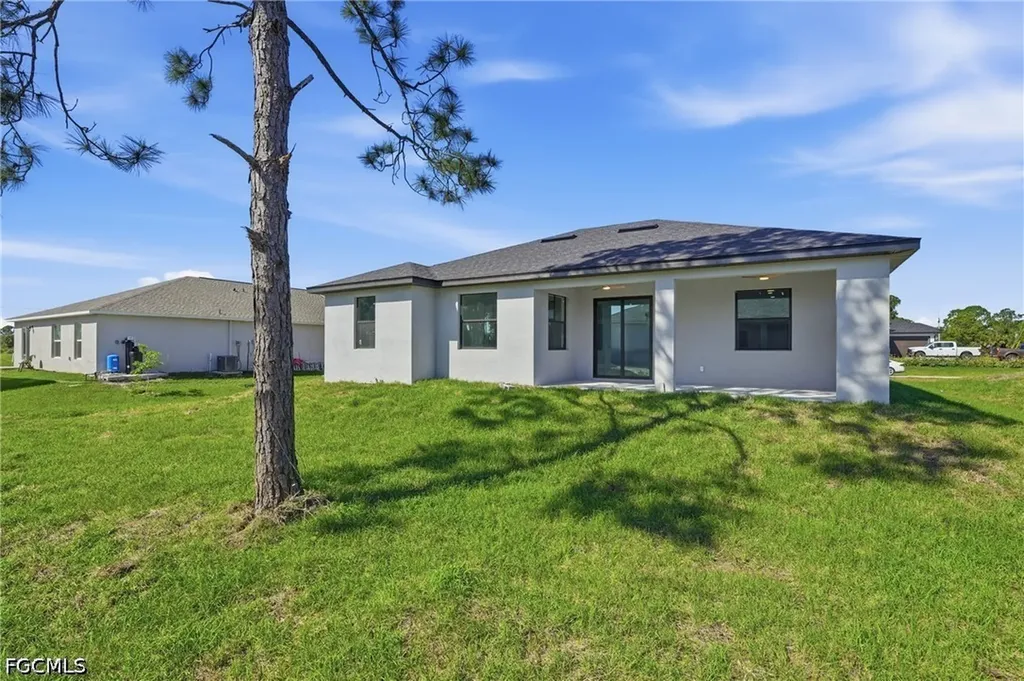 431 Palmyra Avenue Lehigh Acres FL 33974