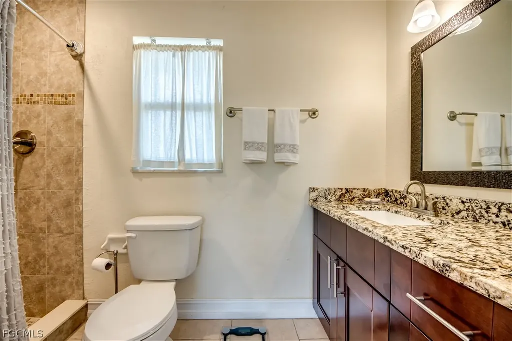 4156 Country Club Boulevard SE Cape Coral FL 33904