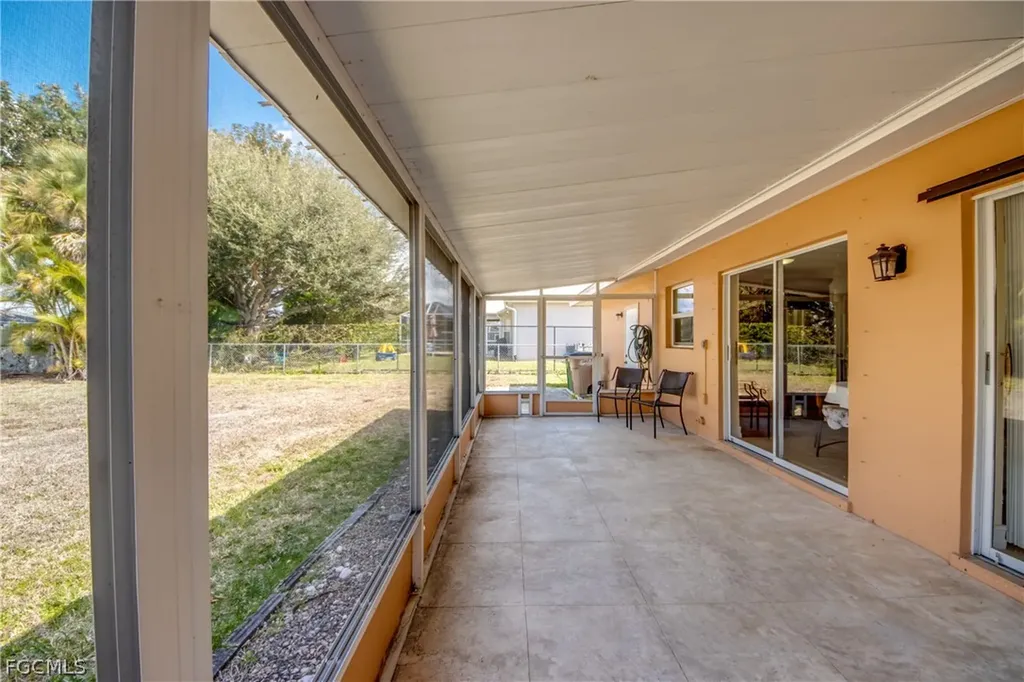 4156 Country Club Boulevard SE Cape Coral FL 33904
