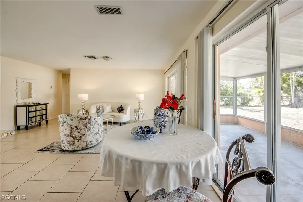 4156 Country Club Boulevard SE Cape Coral FL 33904